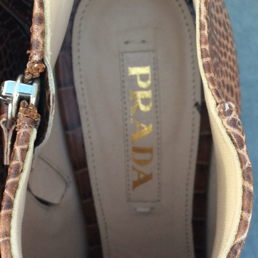 Prada crocodile bootie tan size 39 - Picture 4 of 8